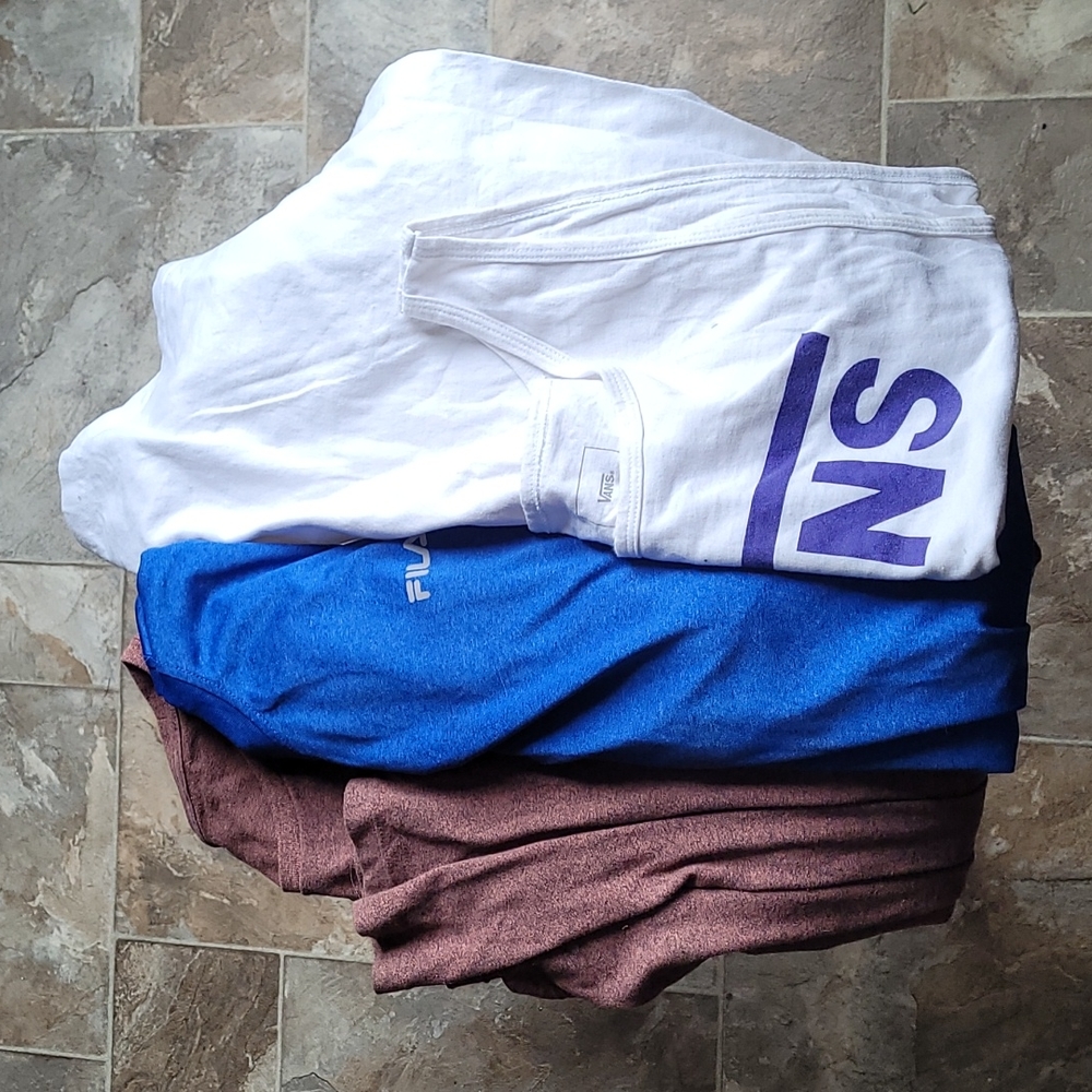 Mens old navy long sleeve, fila short sleeve, and vans tank all xxl